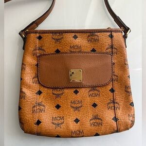 MCM COGNAC VISETOS SMALL CROSSBODY BAG